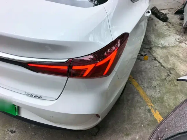 Changan Eado — Фото автомобиля 7