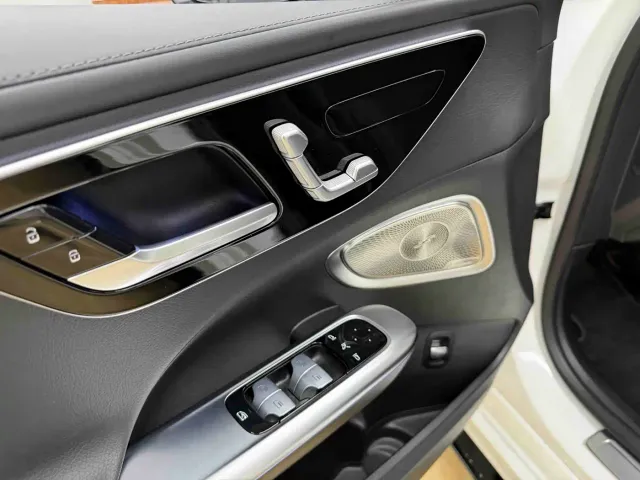 Mercedes-Benz C-Class — Фото автомобиля 8