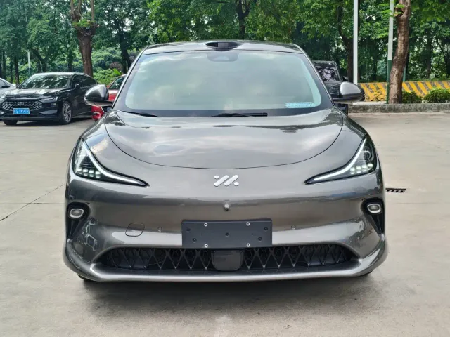IM Motors LS6 — Фото автомобиля 2