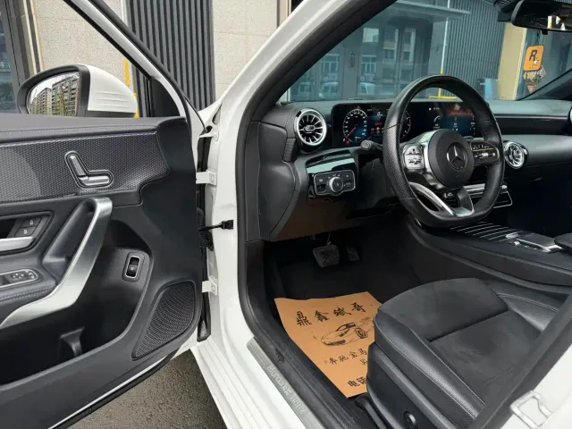 Mercedes-Benz A-Class — Фото автомобиля 4