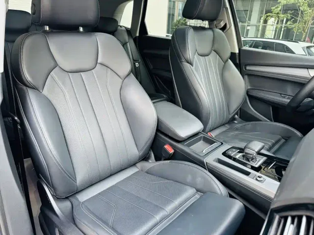 Audi Q5L — Фото автомобиля 7