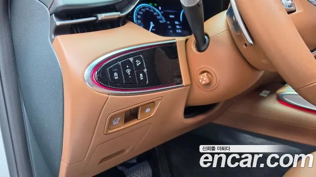 Genesis GV70 — Фото автомобиля 28