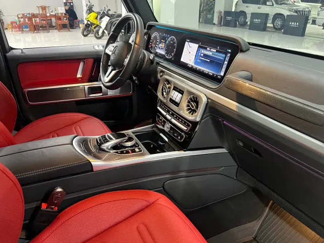 Mercedes-Benz G-Class — Фото автомобиля 13