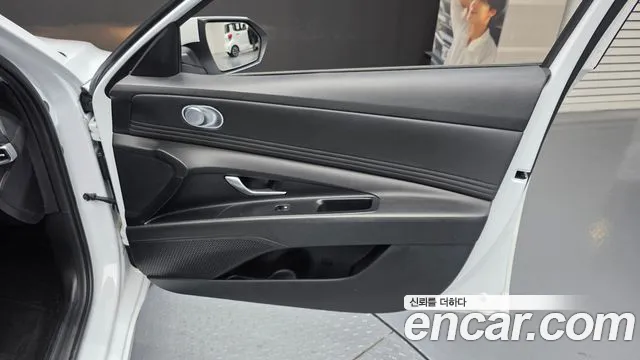Hyundai AVANTE Avante (CN7) 1.6 LPi (Для проката) — Фото автомобиля 25