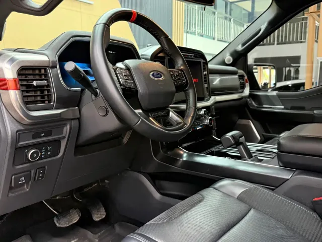 Ford F-150 Raptor — Фото автомобиля 6