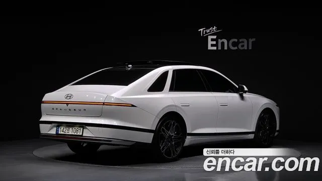 Hyundai Grandeur GN7 — Фото автомобиля 2