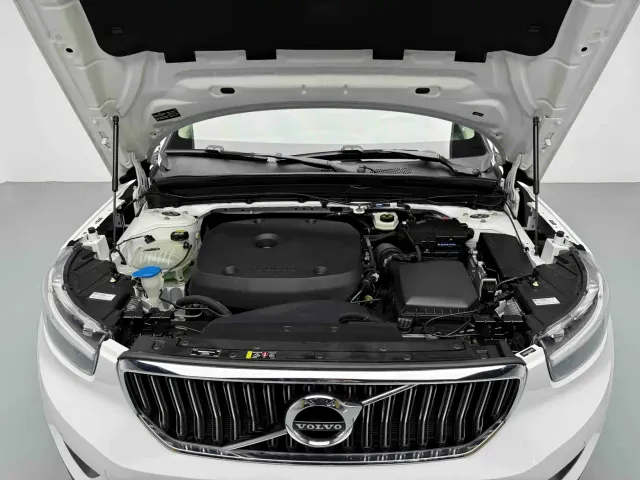 Volvo XC40 — Фото автомобиля 21