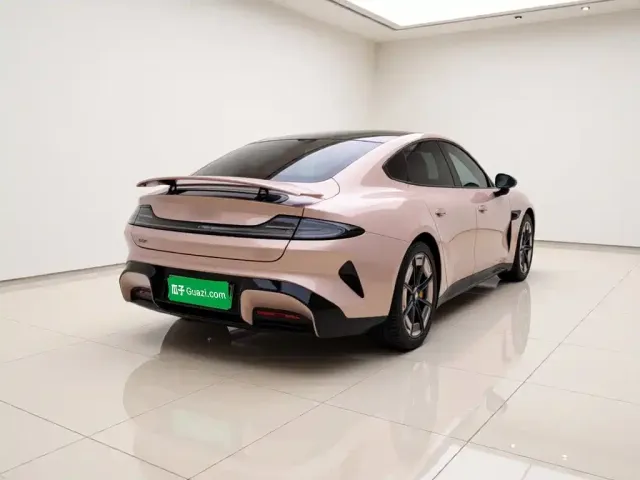 Xiaomi Auto Xiaomi SU7 2026 Rear-Wheel Drive Edition — Фото автомобиля 6