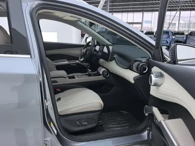 BYD Yuan PLUS — Фото автомобиля 8