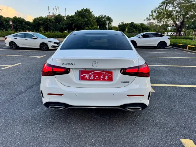 Mercedes-Benz A-Class — Фото автомобиля 3
