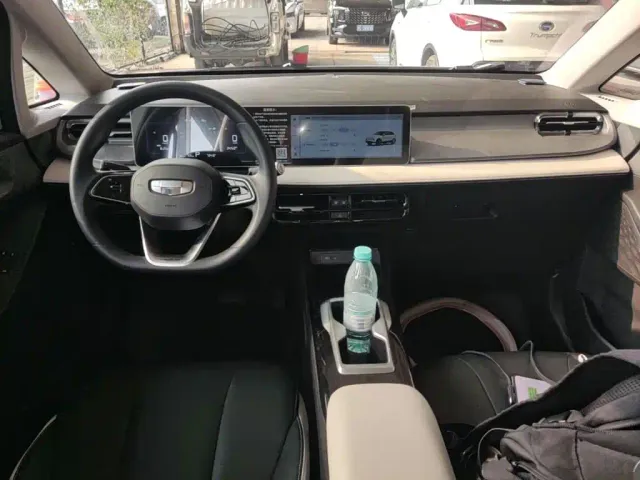 Geely Geometry E Firefly — Фото автомобиля 9