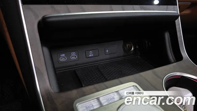 Genesis GV80 — Фото автомобиля 28