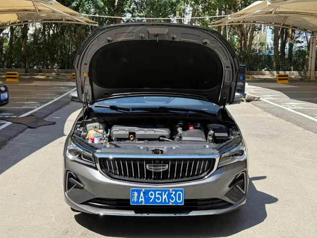 Geely Emgrand — Фото автомобиля 7