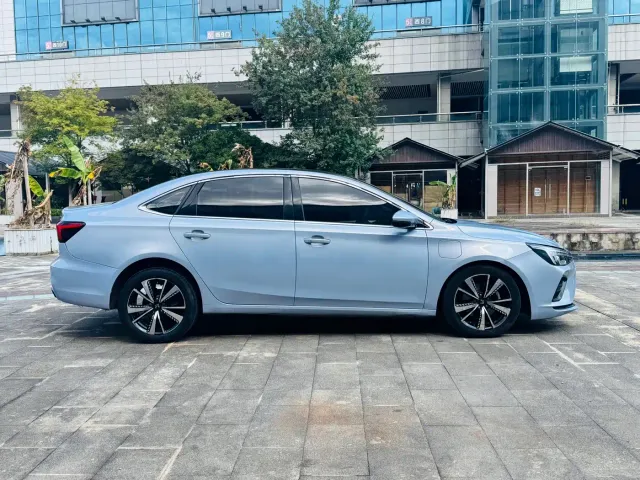 Roewe Feifan ER6 — Фото автомобиля 4