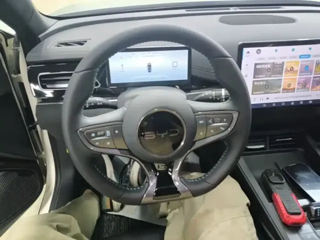 BYD Seal 06 — Фото автомобиля 10