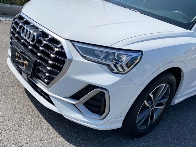 Audi Q3 — Фото автомобиля 4