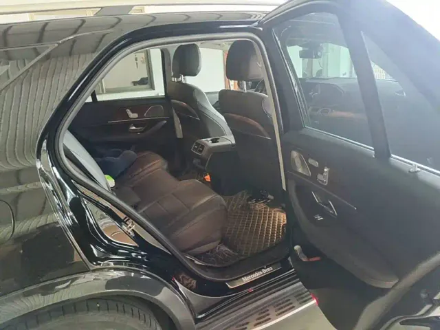 Mercedes-Benz GLE-Class — Фото автомобиля 11