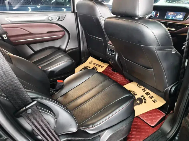 GAC Trumpchi M6 — Фото автомобиля 17