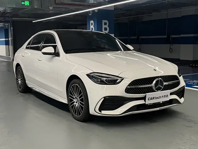 Mercedes-Benz C-Class — Фото автомобиля 3