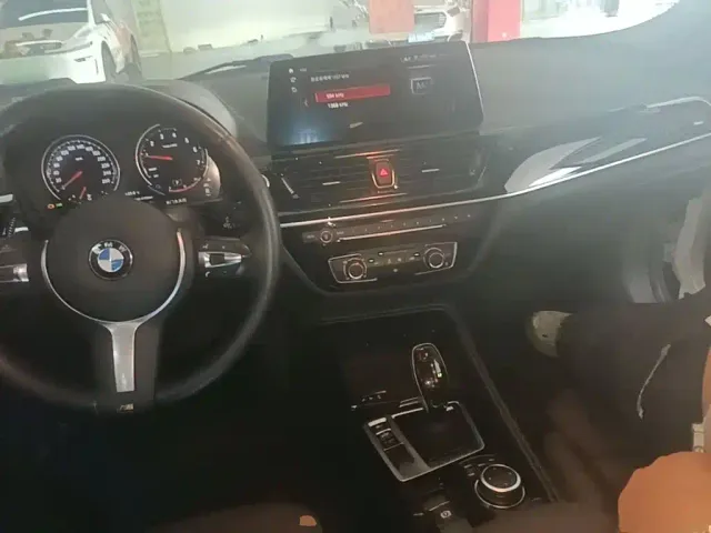 BMW 1 Series — Фото автомобиля 9