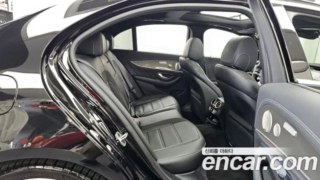 Mercedes-Benz E-Class W213 — Фото автомобиля 18