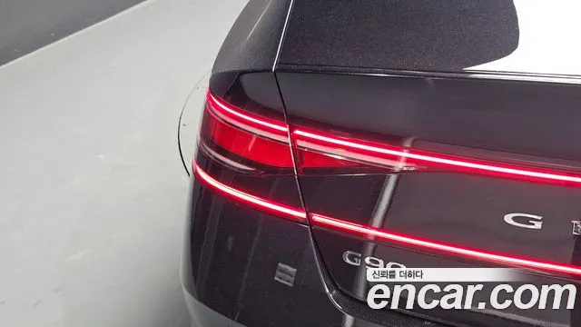 Genesis G90 Бензин 3.5 турбо AWD — Фото автомобиля 16