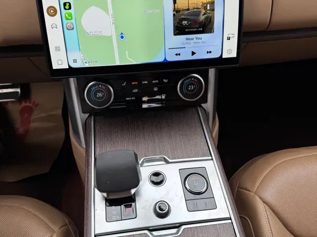 Land Rover Range Rover — Фото автомобиля 14