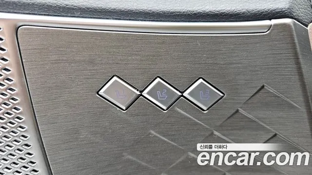Kia K8 K8 Hybrid — Фото автомобиля 27