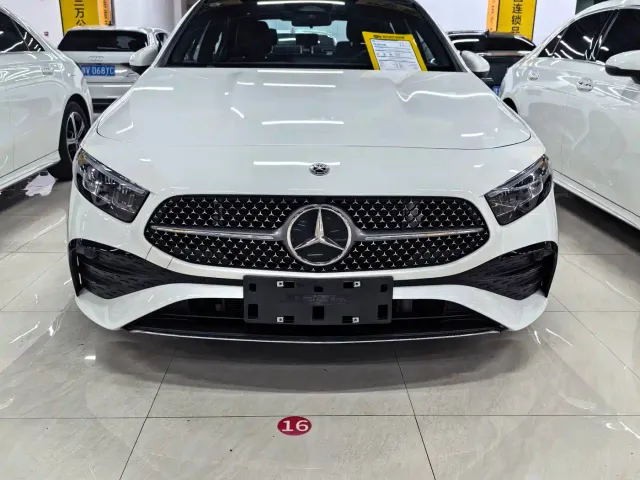 Mercedes-Benz A-Class — Фото автомобиля 2