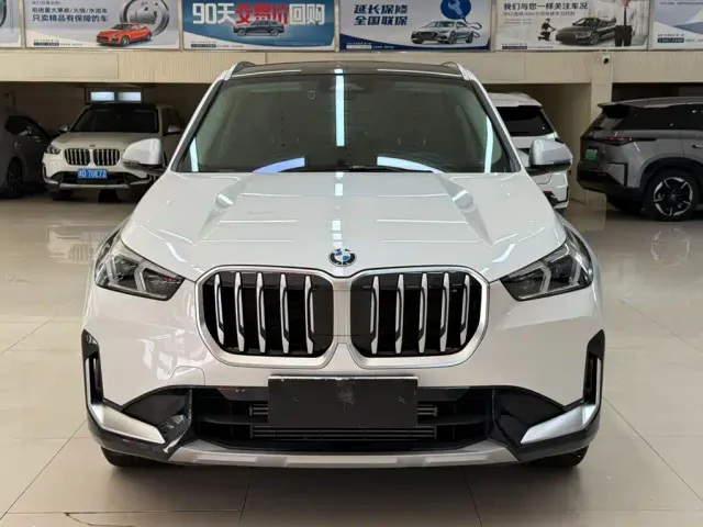 BMW X1 — Фото автомобиля 2