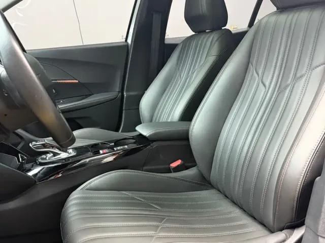 Peugeot 2008 — Фото автомобиля 11