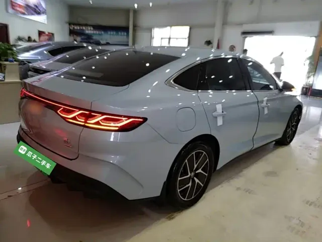 BYD Qin L — Фото автомобиля 6