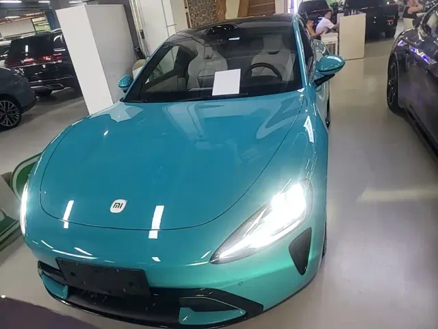 Xiaomi SU7 — Фото автомобиля 2