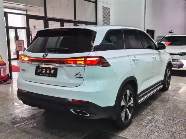 Changan X7 Plus — Фото автомобиля 6