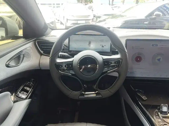 BYD Seal — Фото автомобиля 10