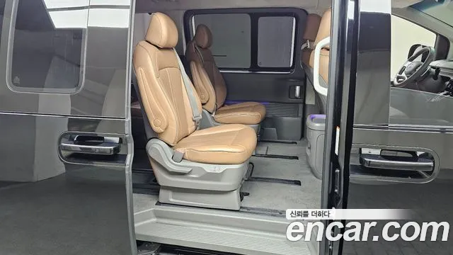 Hyundai Staria Staria Lounge 9 мест — Фото автомобиля 12
