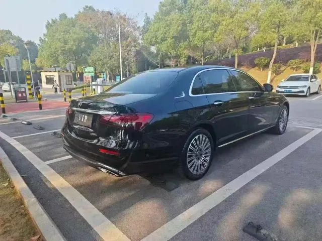 Mercedes-Benz E-Class — Фото автомобиля 7