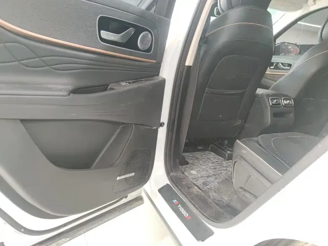 Chery Tiggo 9 — Фото автомобиля 6