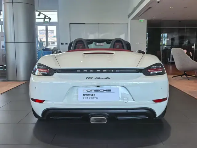 Porsche 718 — Фото автомобиля 6