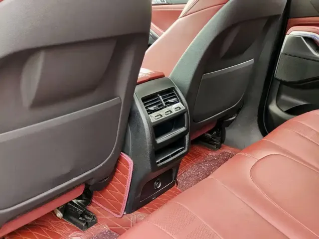 BMW BMW X6 2022 xDrive30i M Sport Package — Фото автомобиля 9