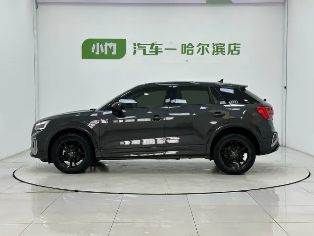 Audi Q2L — Фото автомобиля 5