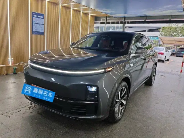 Фотография автомобиля — Li Auto L7