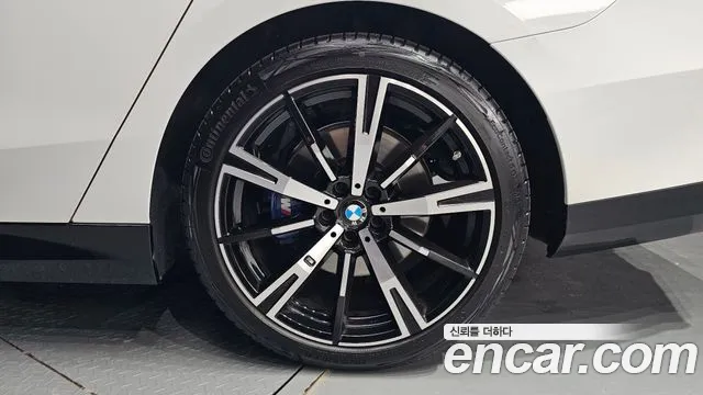 BMW 5-Series 5 серия (G60) 530i xDrive M Sport — Фото автомобиля 20