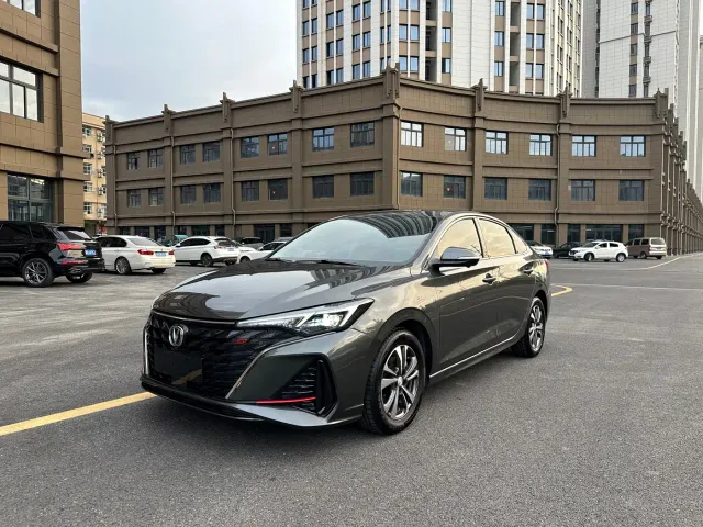 Фотография автомобиля — Changan Eado