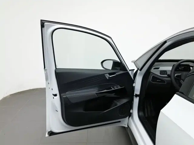 Volkswagen ID.3 — Фото автомобиля 8