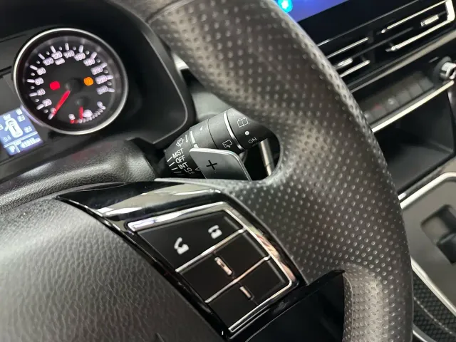 Haval M6 — Фото автомобиля 12