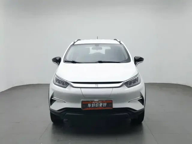 BYD Yuan Pro 2021 401KM Luxury Model — Фото автомобиля 3