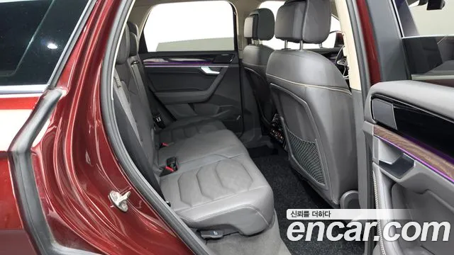 Volkswagen Touareg Touareg 3 поколение 3.0 TDI Prestige — Фото автомобиля 7