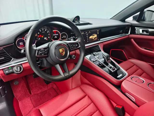 Porsche Panamera — Фото автомобиля 20