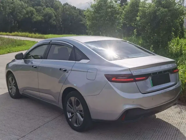 Geely Geometry A — Фото автомобиля 5